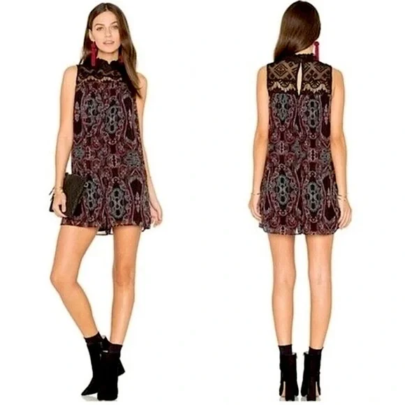 NWT BCBGeneration Women’s Laced Black & Purple Paisley Sleeveless Short Romper S - Picture 11 of 16